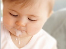 Babywearing e reflusso nei neonati, cosa devi sapere! - Gioia Baby